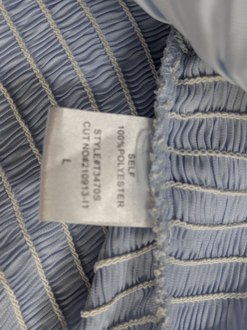 Fashion Nova Smocked Peasant Smocked Cropped Shirt Top Light Blue Size L New - Picture 9 of 11